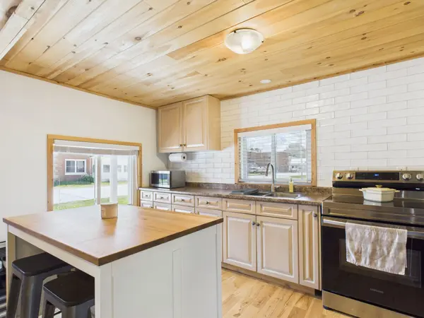 2061 Edward ST, Howick, ON N0G 1X0