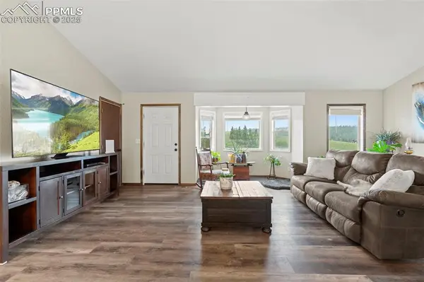 Divide, CO 80814,255 Twin Lakes DR