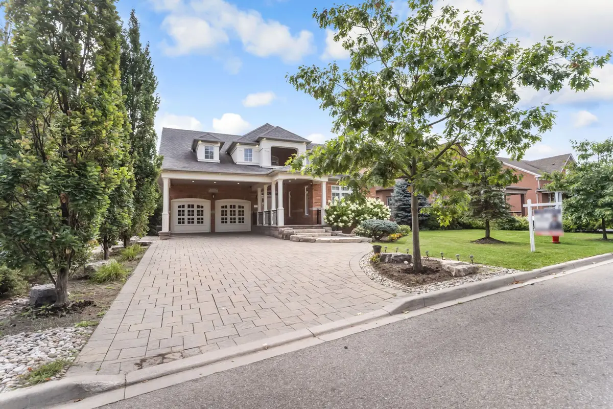 Brampton, ON L6Y 5K8,1587 Hallstone RD