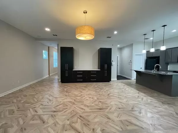 Fort Worth, TX 76104,622 Hemphill Street #200