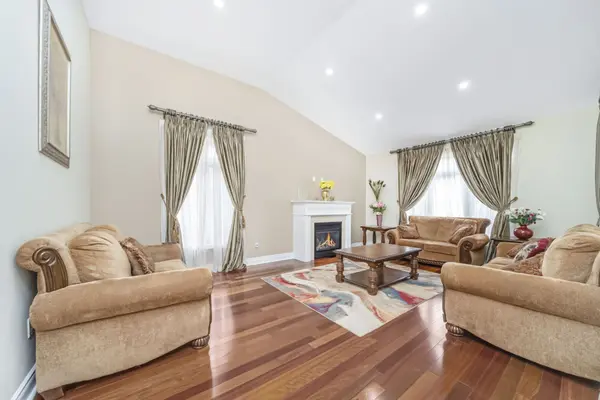 Brampton, ON L6Y 5K8,1587 Hallstone RD