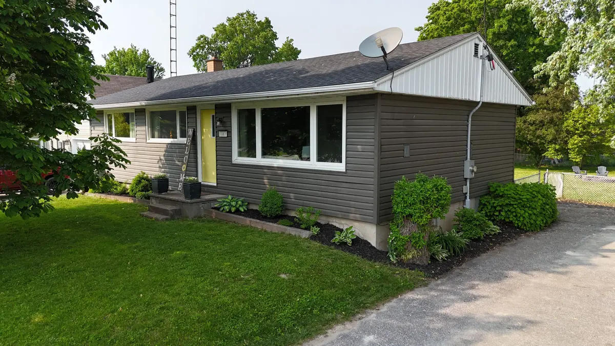 Springwater, ON L9X 2B2,1661 GEORGE JOHNSTON RD