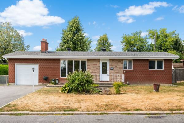 5 Spring Garden AVE, Meadowlands - Crestview And Area, ON K2G 3B1