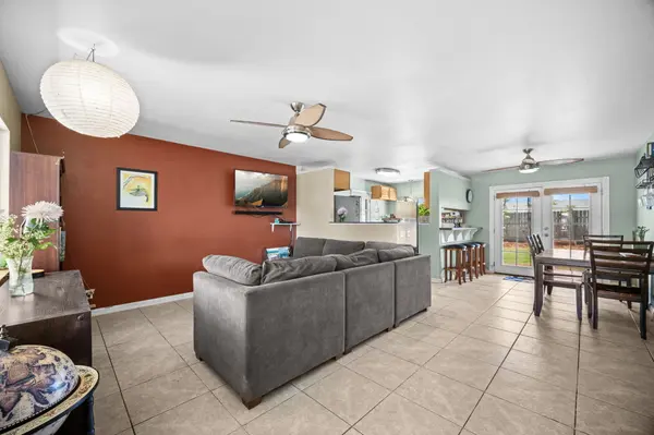 Hanapepe, HI 96716,3574 PILIALOHA ST