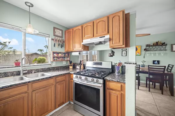 Hanapepe, HI 96716,3574 PILIALOHA ST