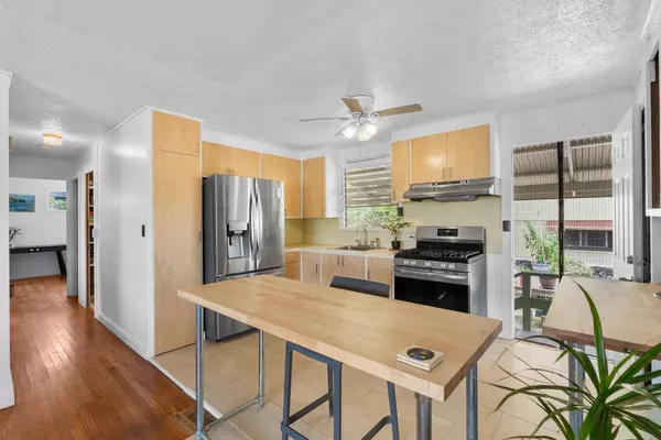 Hilo, HI 96720,414-A MOHOULI ST