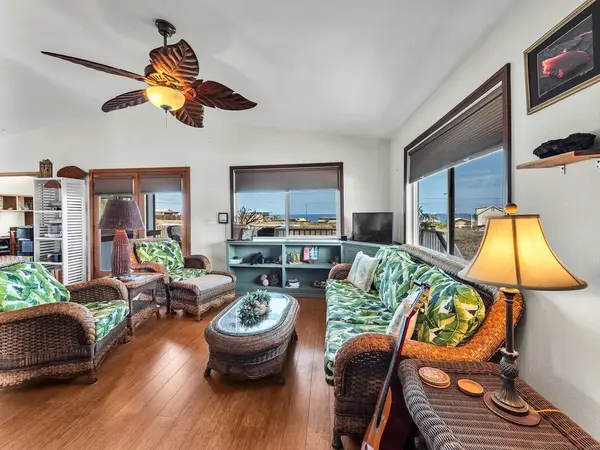 88-1543 ELIMA AVE, Captain Cook, HI 96704