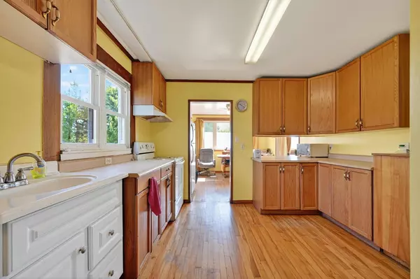 South Stormont, ON K0C 1R0,15890 Dixon RD