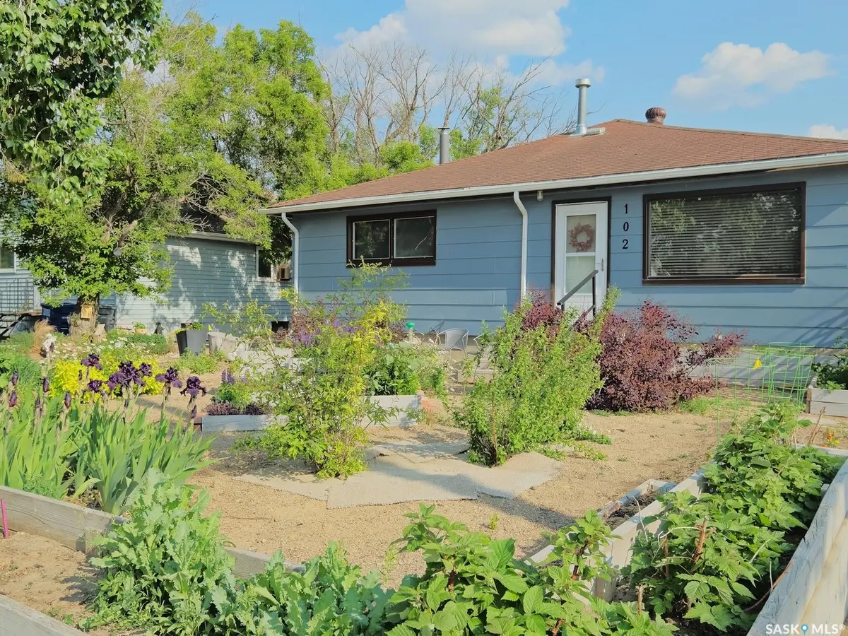 102 2nd AVENUE E, Elrose, SK S0L 0Z0