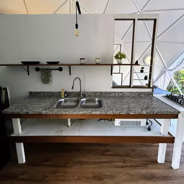 Keaau, HI 96749,15-1915 10TH AVE (KIELE)