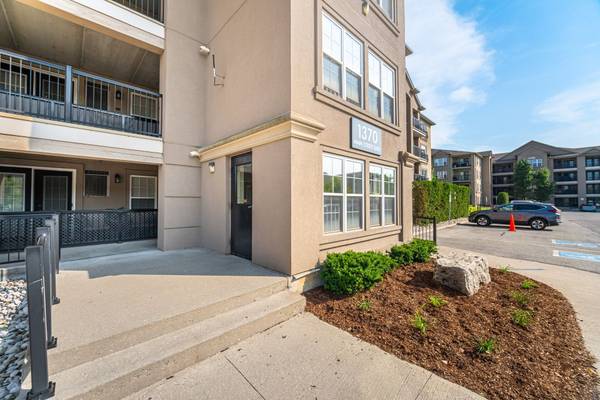 Milton, ON L9T 7S8,1370 Main ST E #203