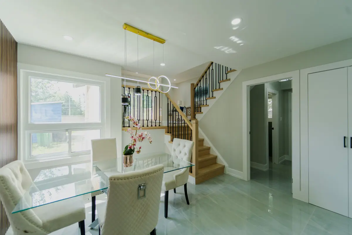 Brampton, ON L6V 3R1,20 Histon CRES