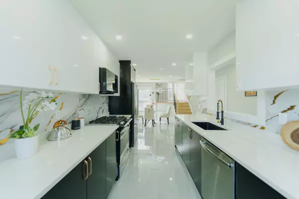 Brampton, ON L6V 3R1,20 Histon CRES