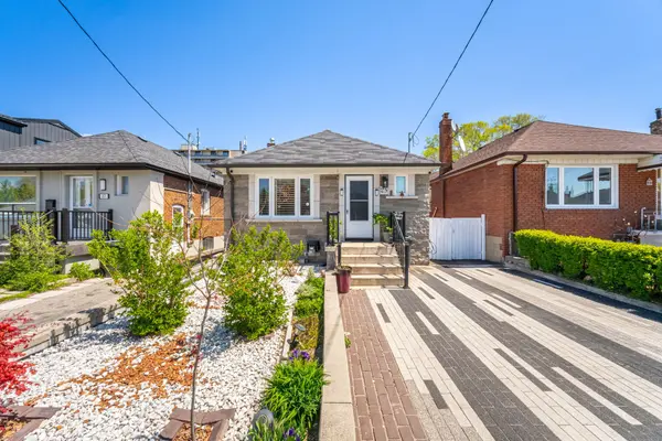 25 Handel ST, Toronto W03, ON M6N 4G2