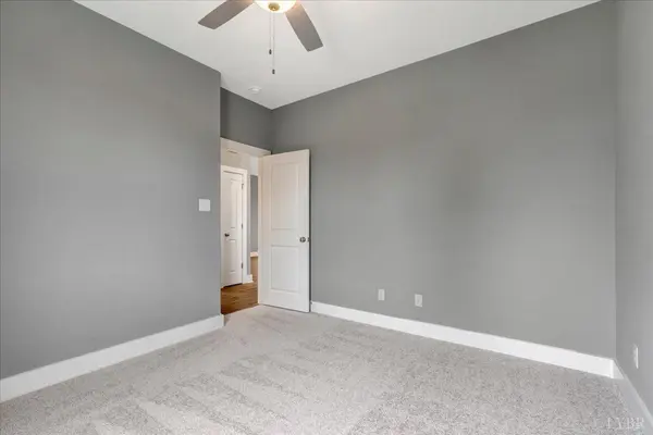 8638 Hat Creek RD, Brookneal, VA 24528