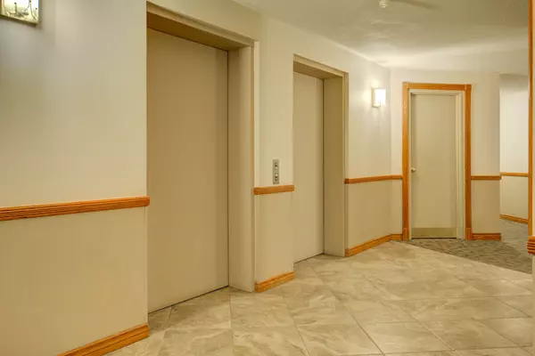 Kingston, ON K7M 8L5,675 Davis DR #607