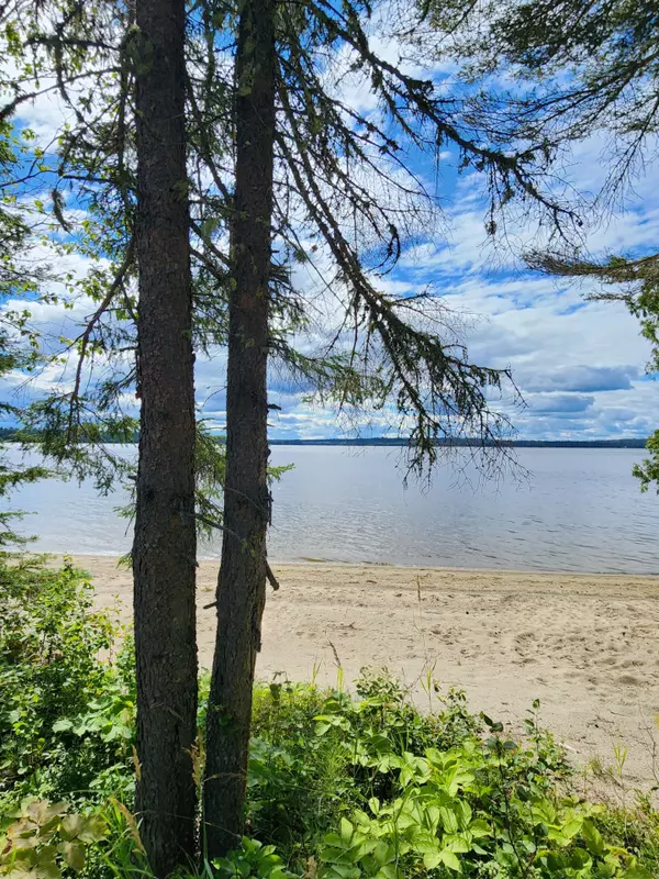 Kirkland Lake, ON P0K 1T0,104 & 108 Fennah RD