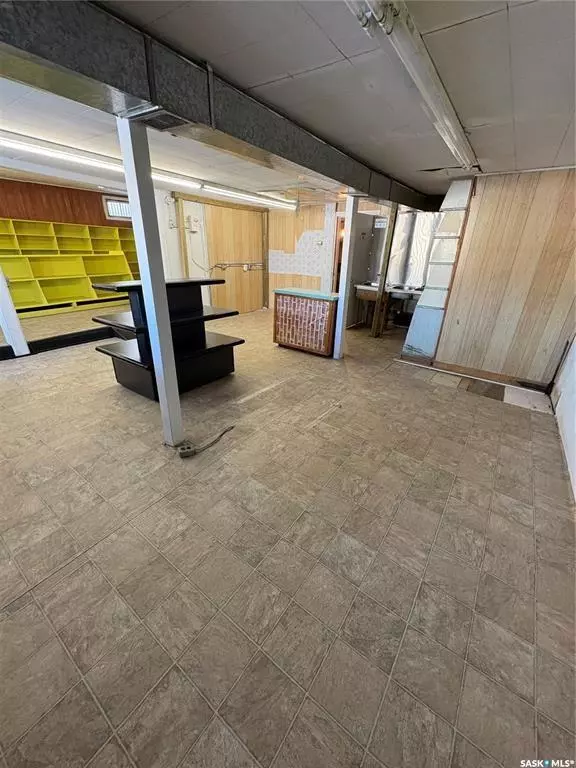 Regina, SK S4R 1V8,401 Osler STREET