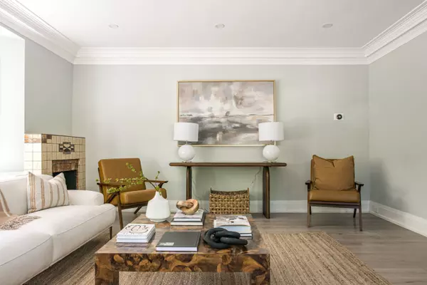 Hamilton, ON L8S 4C9,3 Oakwood PL