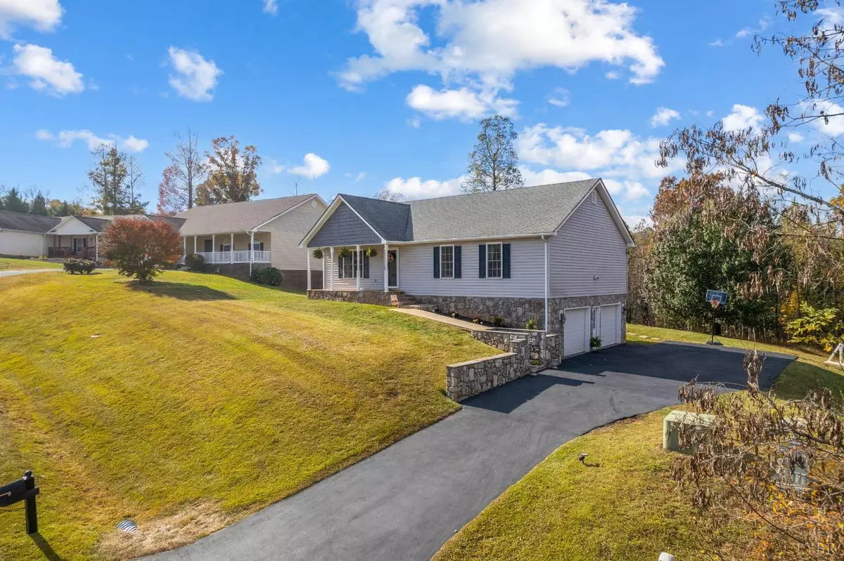 Monroe, VA 24574,130 Oakview DR