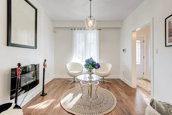 Toronto W03, ON M6N 3H2,9 Spring Grove AVE