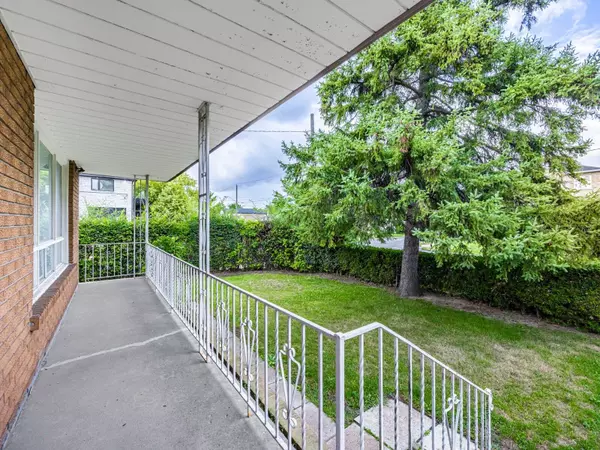 Toronto E04, ON M1K 4K7,30 Huntington AVE