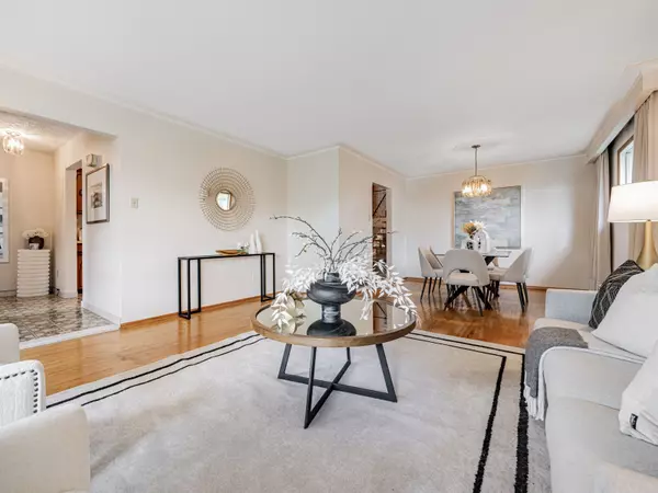 Toronto E04, ON M1K 4K7,30 Huntington AVE