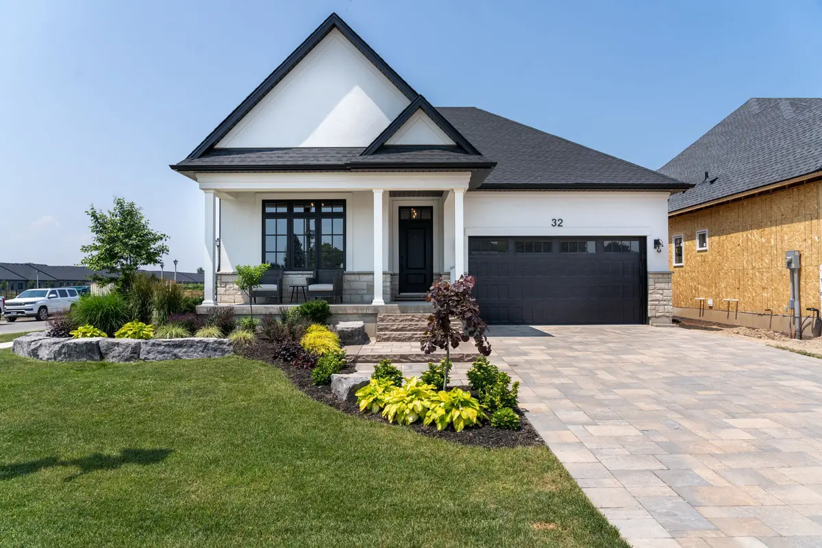 Niagara-on-the-lake, ON L0S 1J0,32 Harvest DR