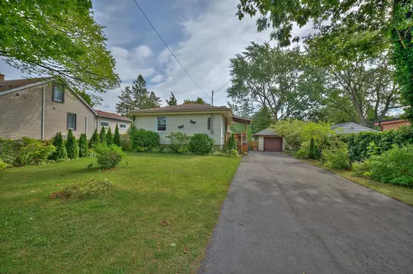 Niagara Falls, ON L2H 1L2,6112 Montrose RD