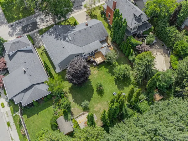 Guelph, ON N1E 2H3,68 Lemon ST