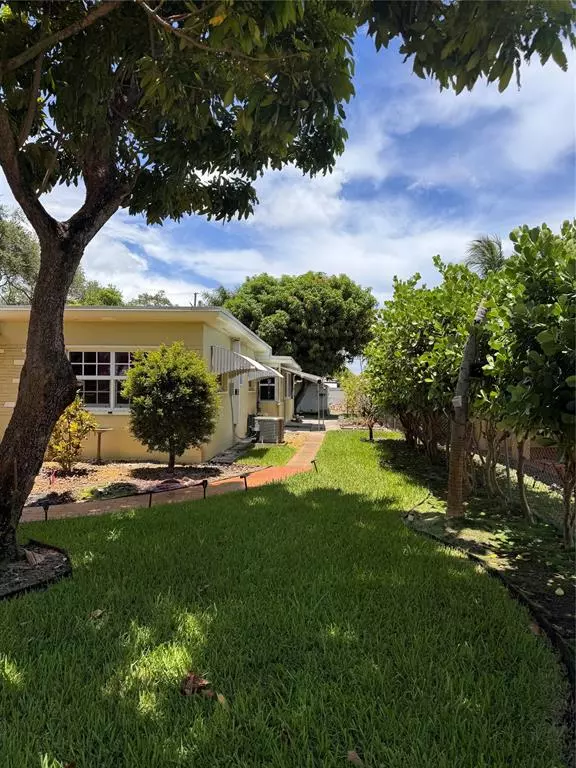 Hollywood, FL 33020,2547 THOMAS ST