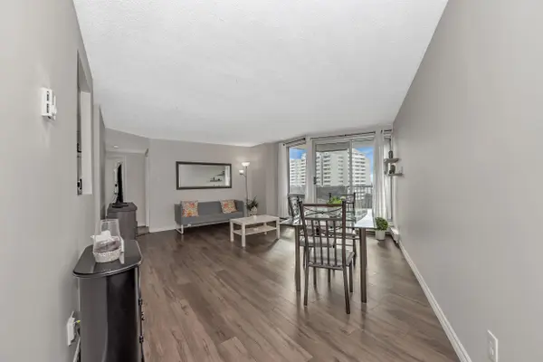 Mooneys Bay - Carleton Heights And Area, ON K2C 3N5,1380 Prince Of Wales DR #808