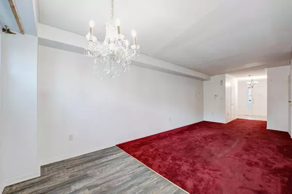 Toronto W10, ON M9W 7E7,73 Mare CRES