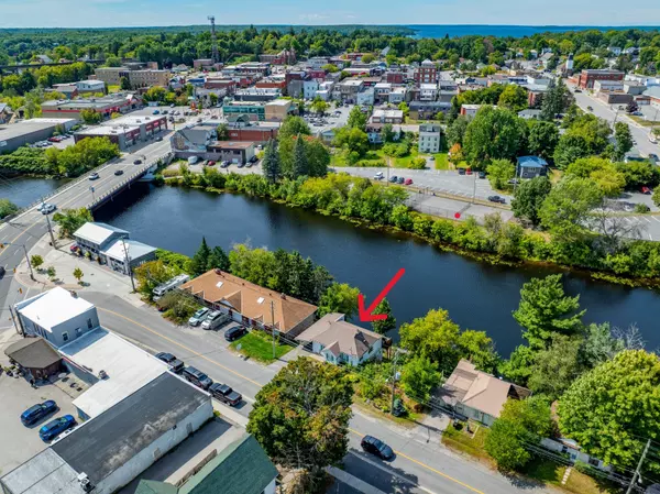 Parry Sound, ON P2A 2T6,12 River ST