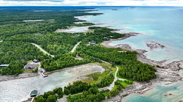 128 Devils Glen RD, Northern Bruce Peninsula, ON N0H 2T0