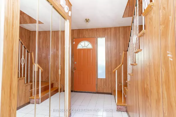 Brampton, ON L6T 1P3,1 Dartnell PL