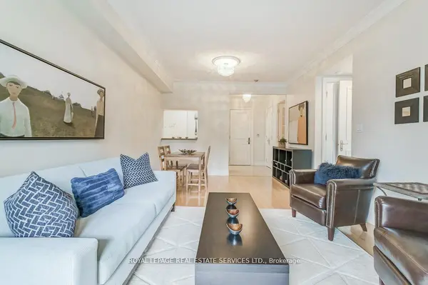 10 Old York Mills RD #209, Toronto C12, ON M2P 2G9