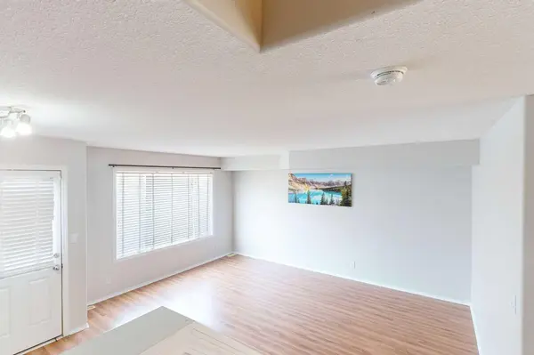 Fort Mcmurray, AB T9K 2W2,240 Laffont WAY #12