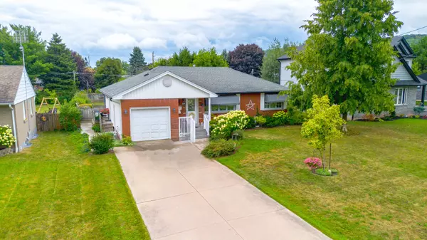 Grimsby, ON L3M 3Y2,54 Garden DR