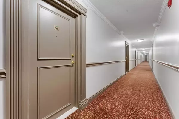 Niagara Falls, ON L2J 1H1,6390 Huggins ST #502