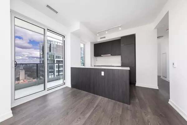 Toronto C14, ON M2N 0B9,8 Olympic Garden DR #S3308