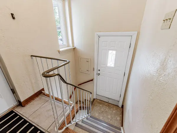 Toronto W04, ON M6M 2Y7,37 George Anderson DR