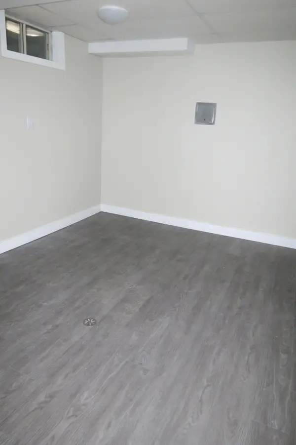 London North, ON N6G 3W4,76 Ardsley RD #Lower