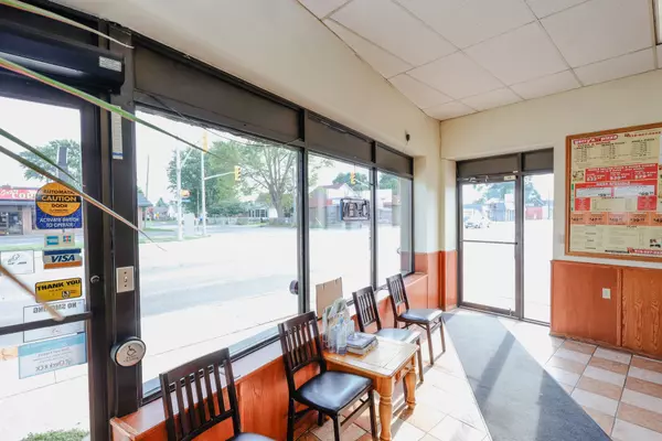 Chatham-kent, ON N8A 2W1,1146 Dufferin AVE