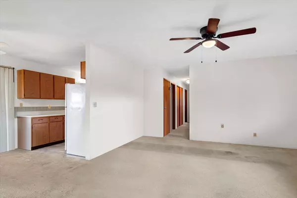 Hilo, HI 96720,534 KEONAONA ST