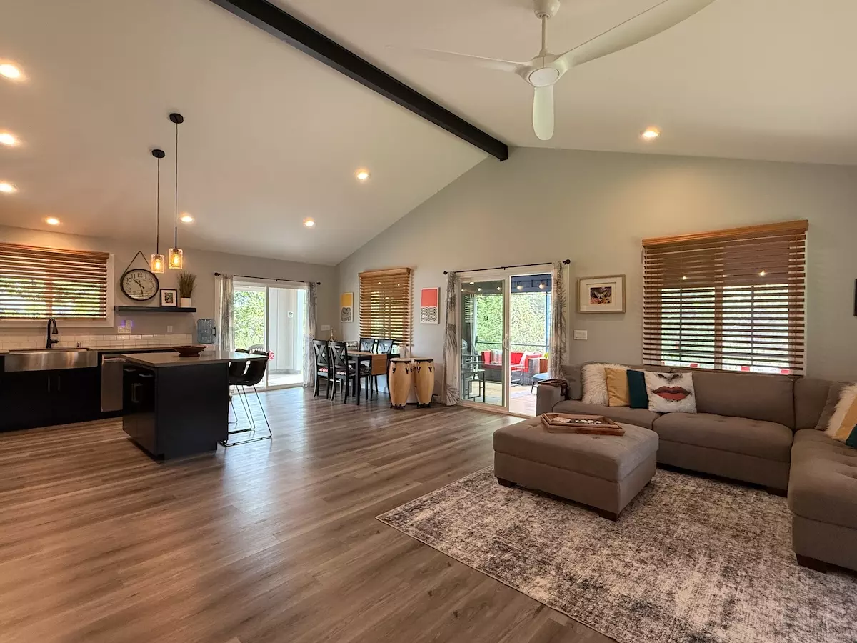 Keaau, HI 96749,15-1521 8TH AVE