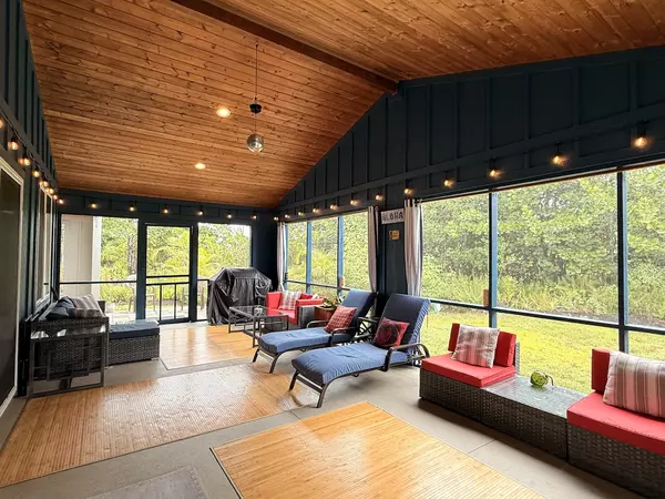 Keaau, HI 96749,15-1521 8TH AVE