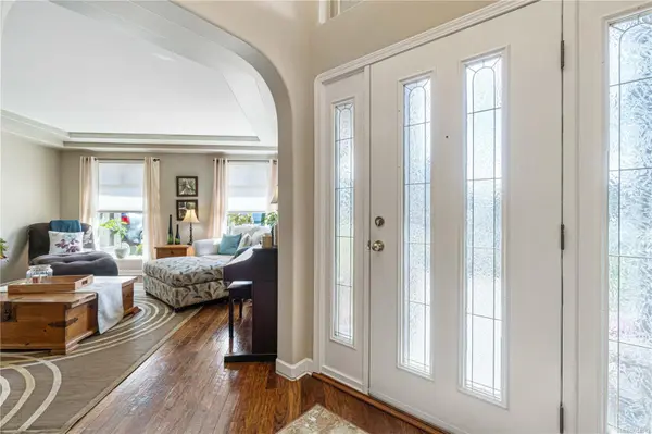 675 Lowry's Rd Parksville, BC V9P 2N9