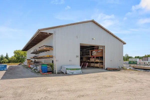 1054 Gillan RD, Renfrew, ON K7V 4L3