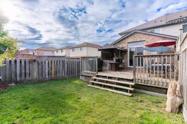 Kitchener, ON N2E 3V1,318 Activa AVE